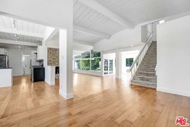 Building Photo - 2812 Anchor Ave