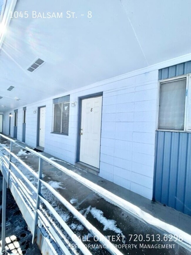 Building Photo - 1045 Balsam St