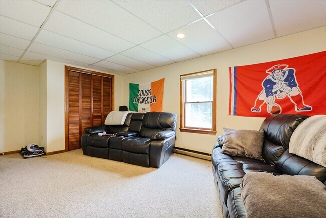 Building Photo - 31-33 Leicester St