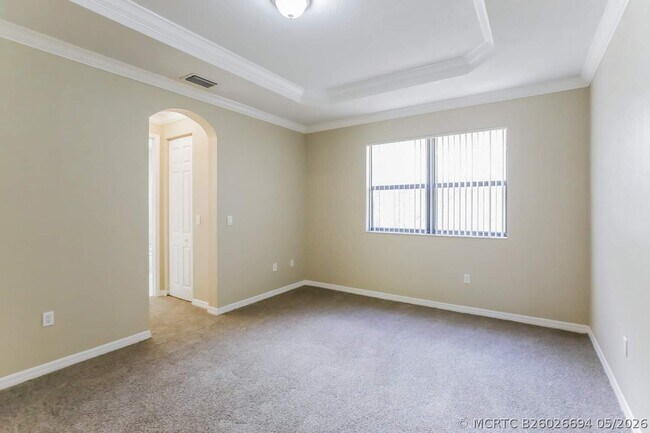 Building Photo - 8943 SW 228th Ln