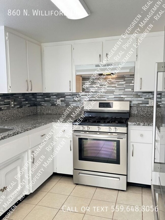 Building Photo - 860 N Williford Dr