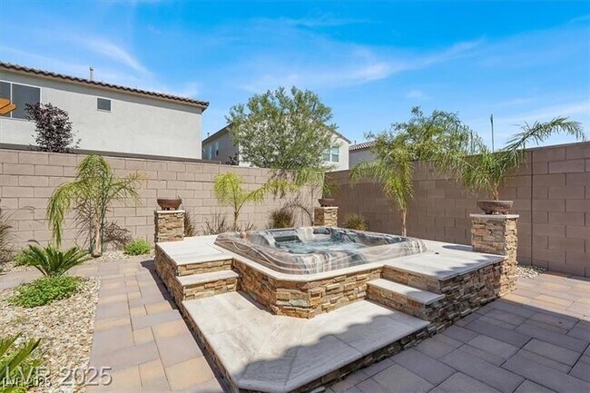 Building Photo - 4630 Summer Azure St