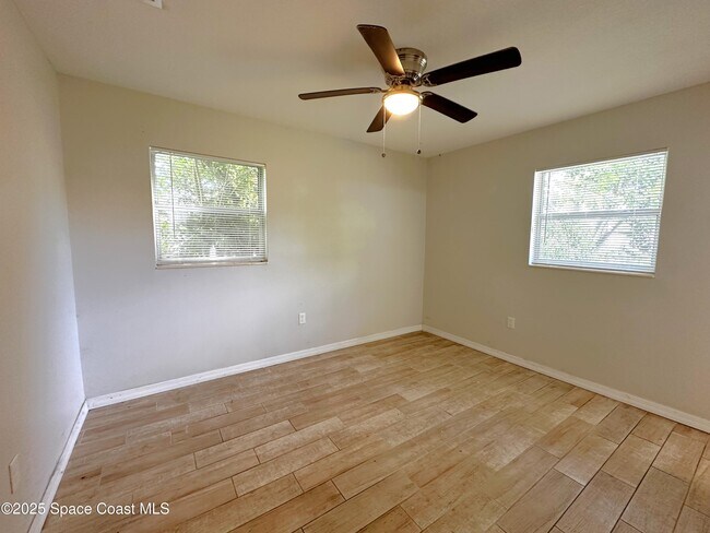 Building Photo - 2831 W Eau Gallie Blvd