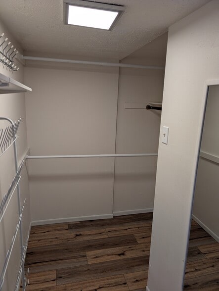 Walk in Closet - 2401 S 11th St