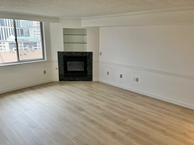 Building Photo - 1276 N Wayne St