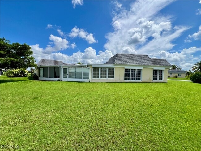 Building Photo - 10 Regency Ct