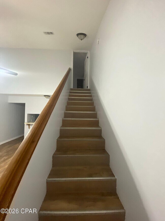 Building Photo - 631 S Hwy 22 A