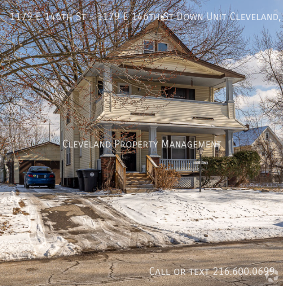 Building Photo - Renovated Cleveland Duplex