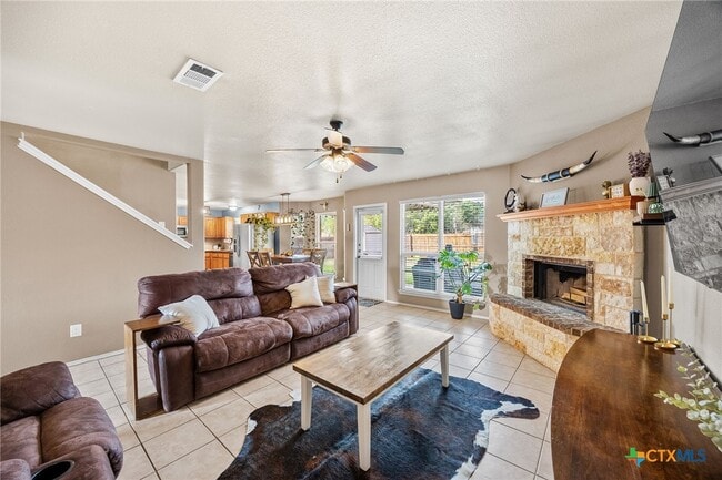 Building Photo - 4103 Dewitt County Ct