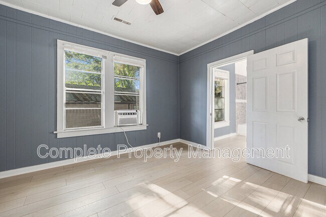 Building Photo - 5906 5th St S