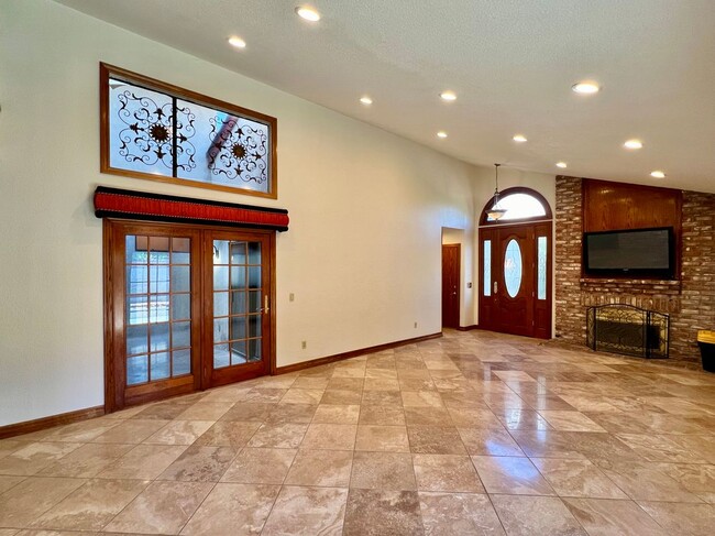 Building Photo - 2136 N Pami Cir