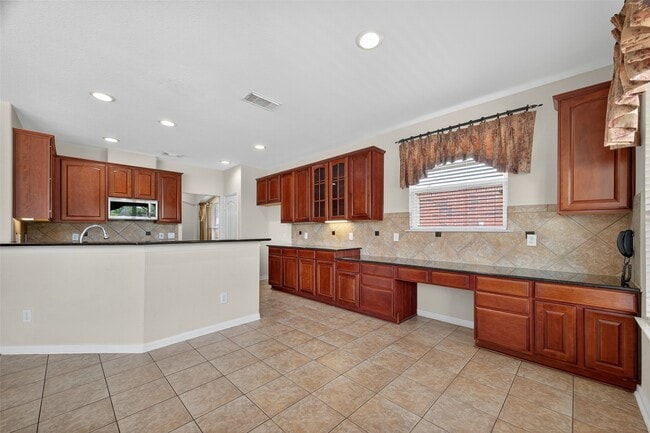 Building Photo - 11315 Riverstone Lake Ln
