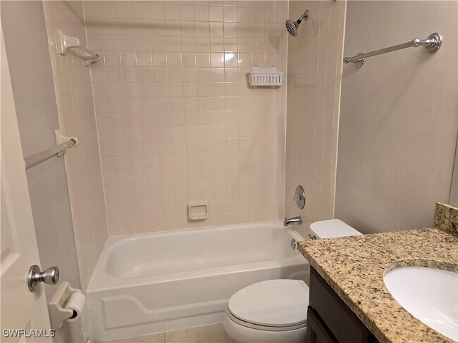 Building Photo - 605 Squire Cir
