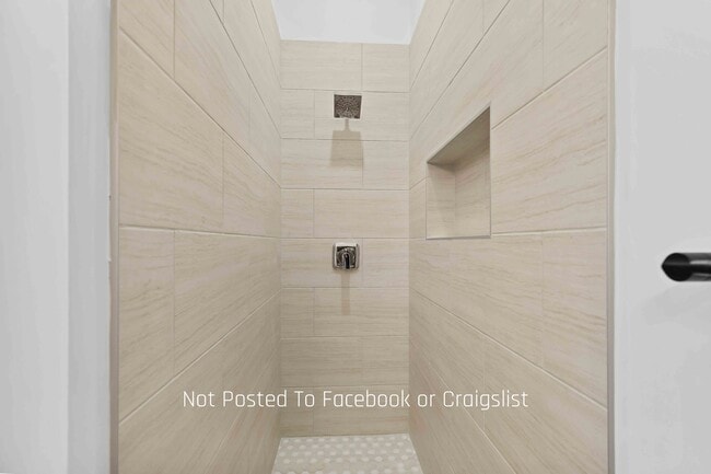 Building Photo - 2850 Nye St