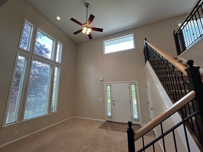 Building Photo - 686 E Union Garden Ct S