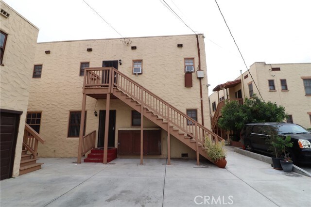 Building Photo - 925 N Lacy St