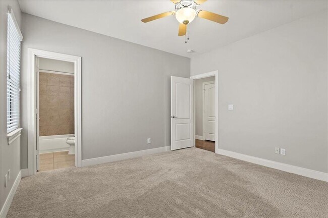 Building Photo - 1518 Bingham St