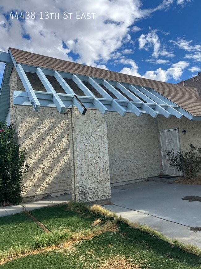 Building Photo - 44438 13th St E