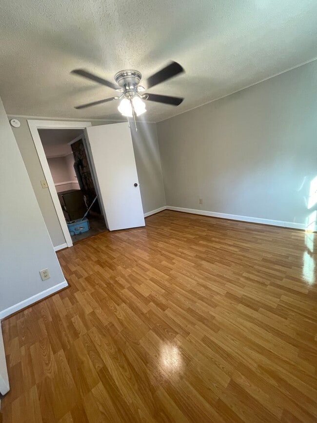 Building Photo - 1635 Gibbs Shoals Rd