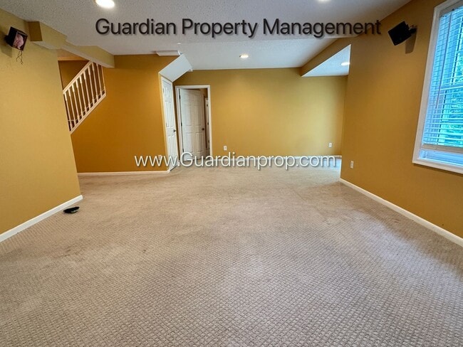 Building Photo - Eagan Single Family Home, Office, Deck, Patio, 2 Car Garage, Available Late July/Aug