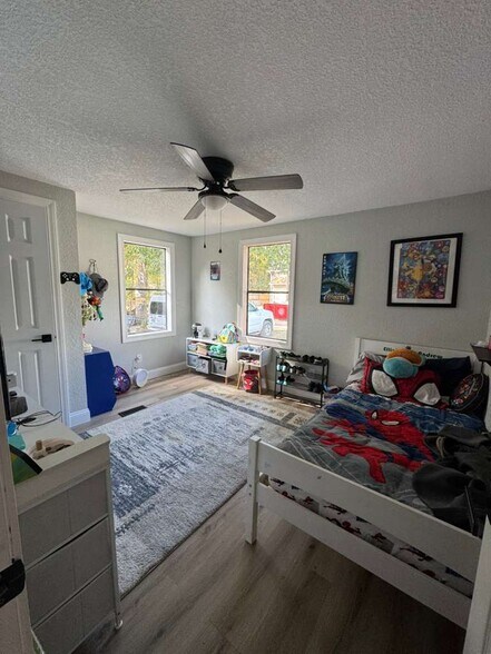 Building Photo - 113 Briggs St