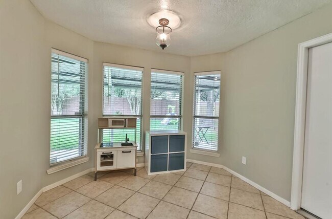 Building Photo - 1123 Juniper Canyon Ln