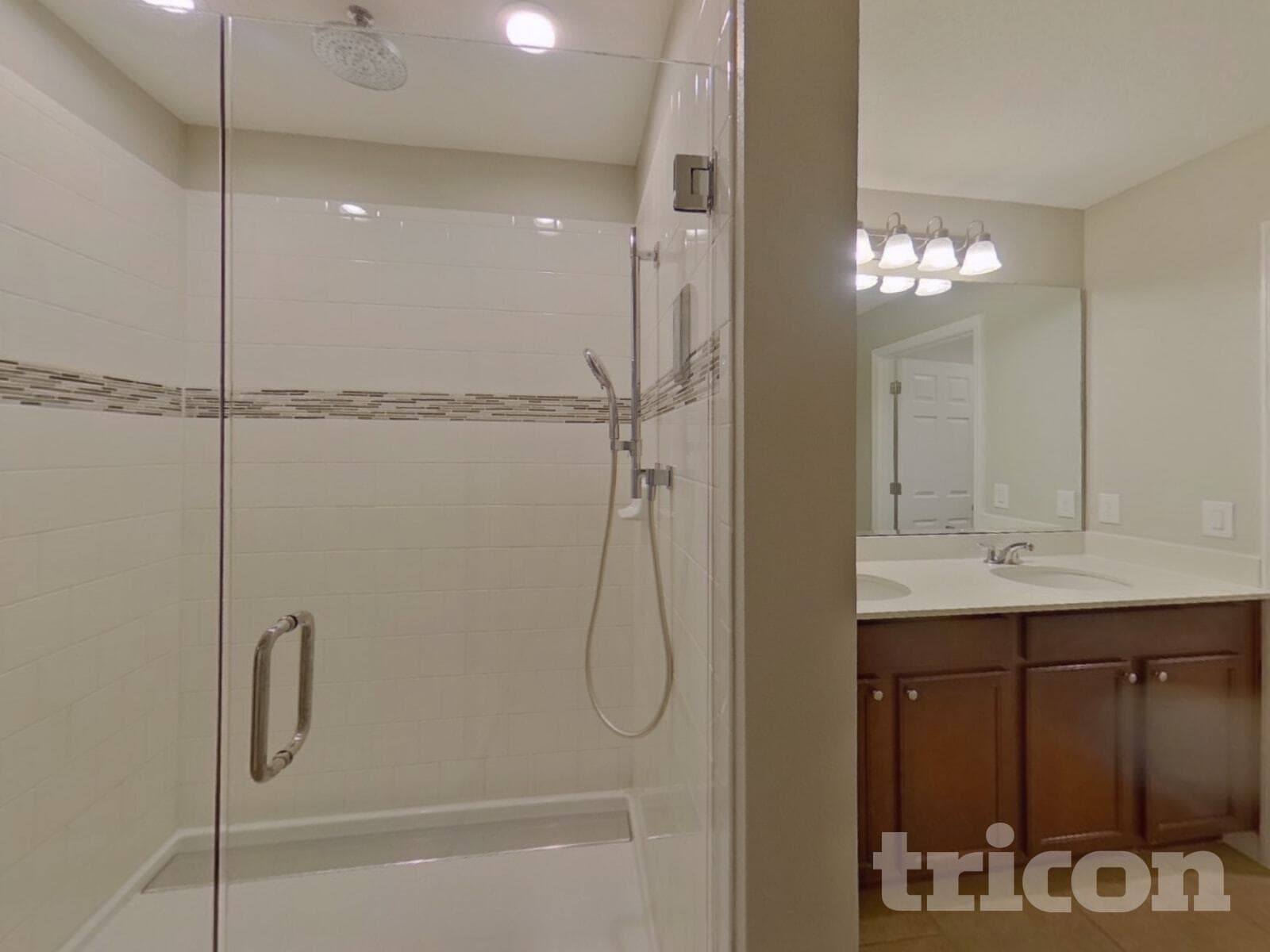 Building Photo - 9716 Kinmore Dr