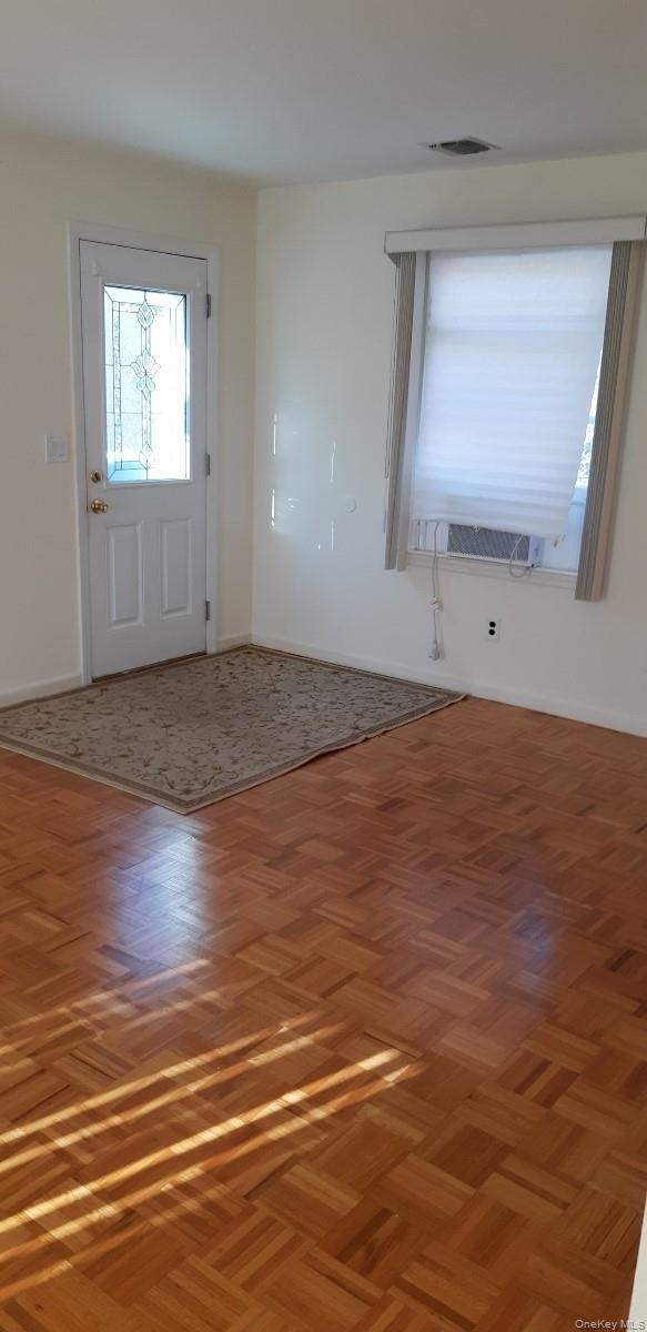 Building Photo - 28 Ledgewood Cir