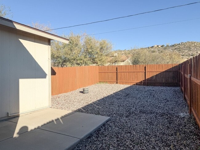 Building Photo - DUPLEX APARTMENT - RIMROCK/LAKE MONTEZUMA