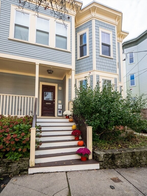 Building Photo - 24 Hall St