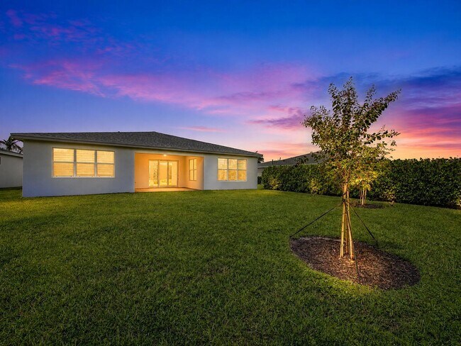Building Photo - 11805 SW Lyra Dr.