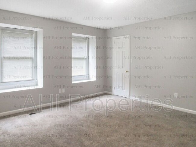 Building Photo - 423 Chase Plantation Pkwy