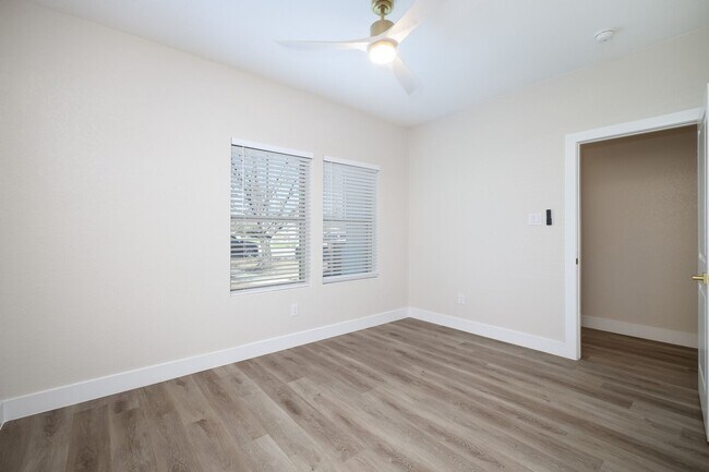 Building Photo - All Units Are Available With Brandnew Full Appliance Package