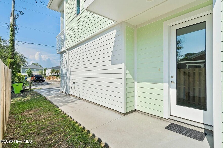 Building Photo - 507 Greenville Ave