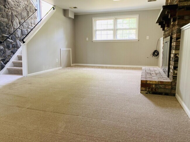 Building Photo - 12202 McClain St