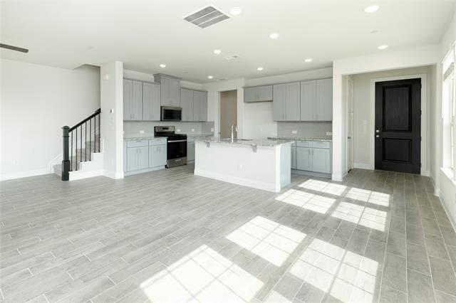 Building Photo - 1068 Keswick Dr