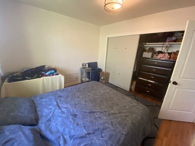 Building Photo - Amazing 1 bedroom ADU right near D.U.