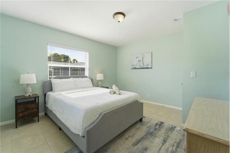 Building Photo - 1424 Willow Rd