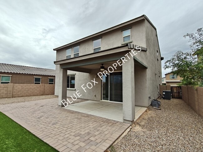 Building Photo - 897 West Calle Zoca
