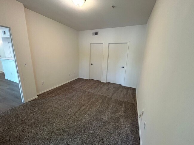 Building Photo - 4200 E Commerce Way