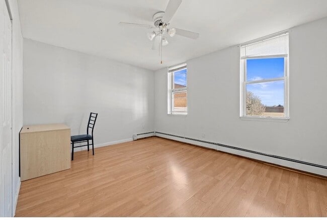 Building Photo - 365 Broadway