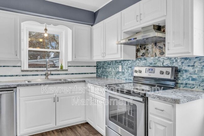 Building Photo - 1687 Rushton St