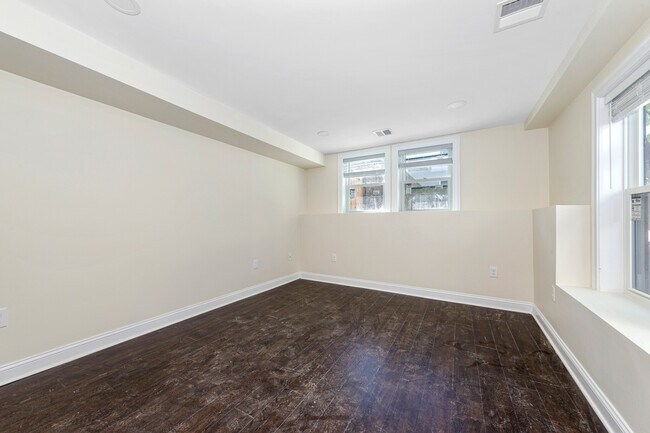 Building Photo - 63 Bradbury Ave