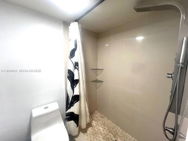 Building Photo - 9450 Live Oak Pl