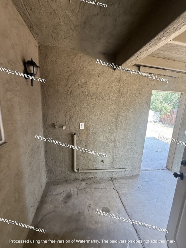 Building Photo - Nice Home For Rent
