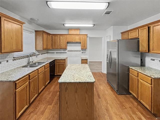 Building Photo - 611 Mariposa Dr