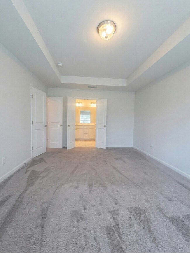 Building Photo - 311 Mahone Dr