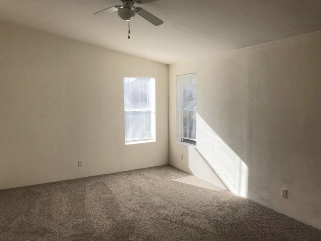 Building Photo - Mountain Living. 3 bedroom 2 bath home in Pecos, NM.