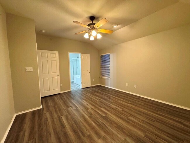 Building Photo - 2311 Portwood Bend Cove