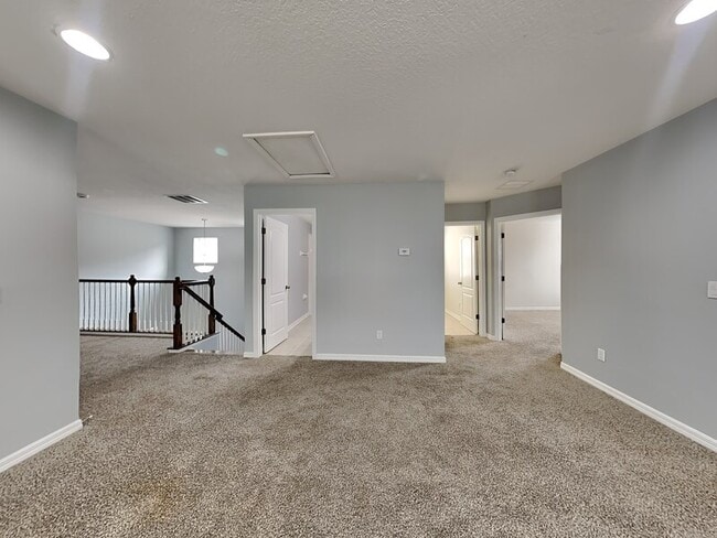 Building Photo - 5955 Paxton Ct